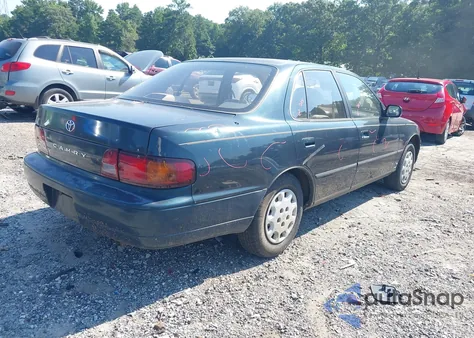 1995 Toyota Camry Le z USA, uszkodzony, nr VIN 4T1SK12E9SU631807